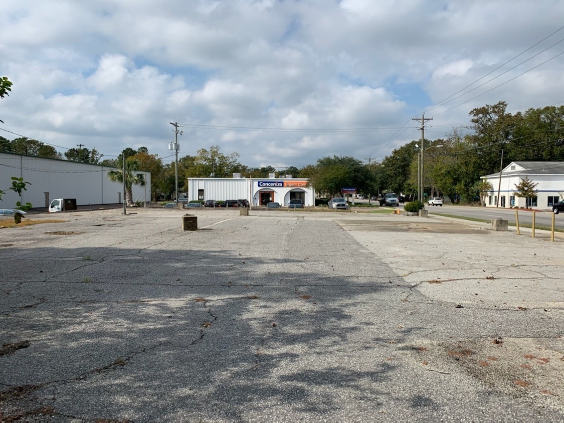 4113 Dorchester Rd, North Charleston, SC for Rent