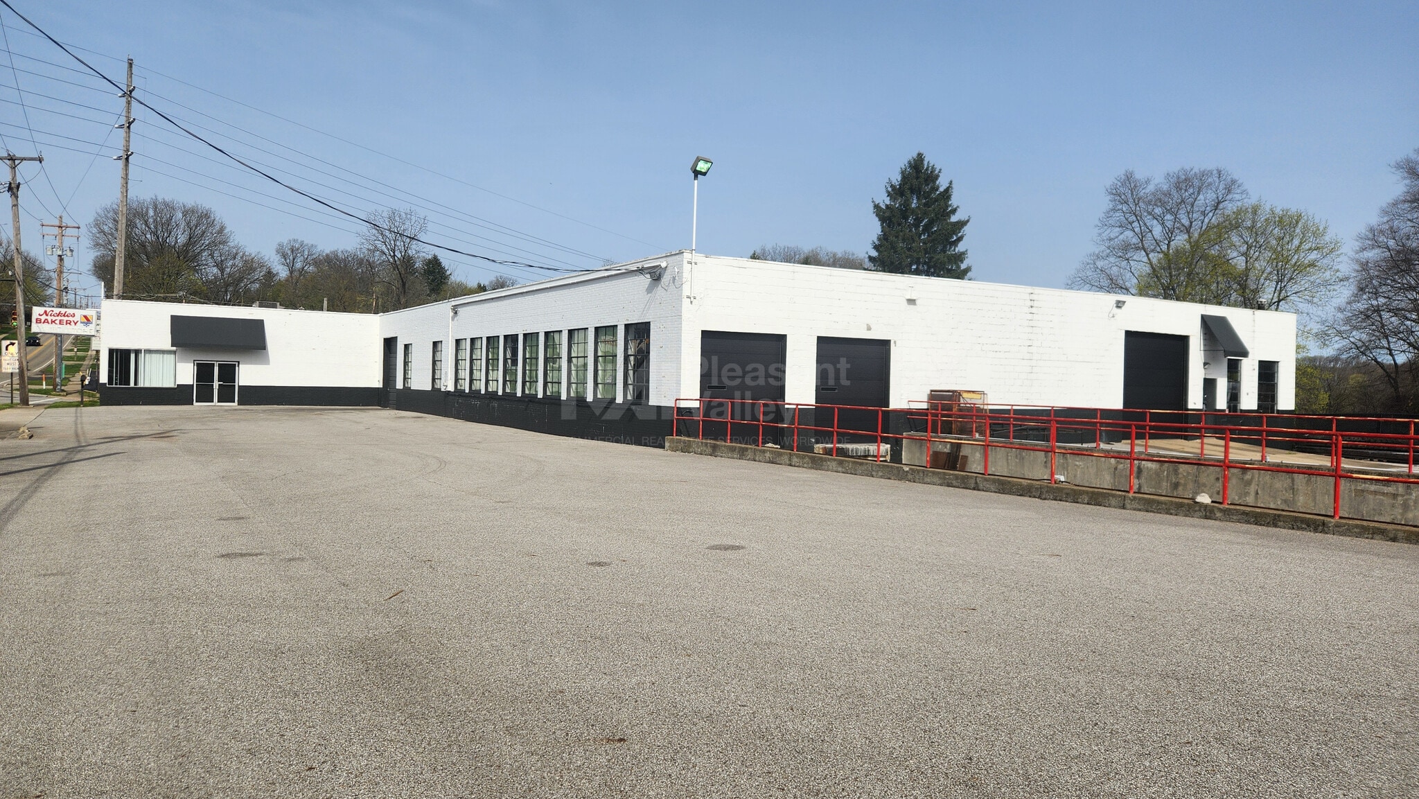 3775 Mogadore Rd, Mogadore, OH for Rent