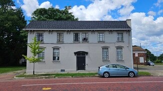 Canton, OH Apartments - 609 Cleveland Ave SW