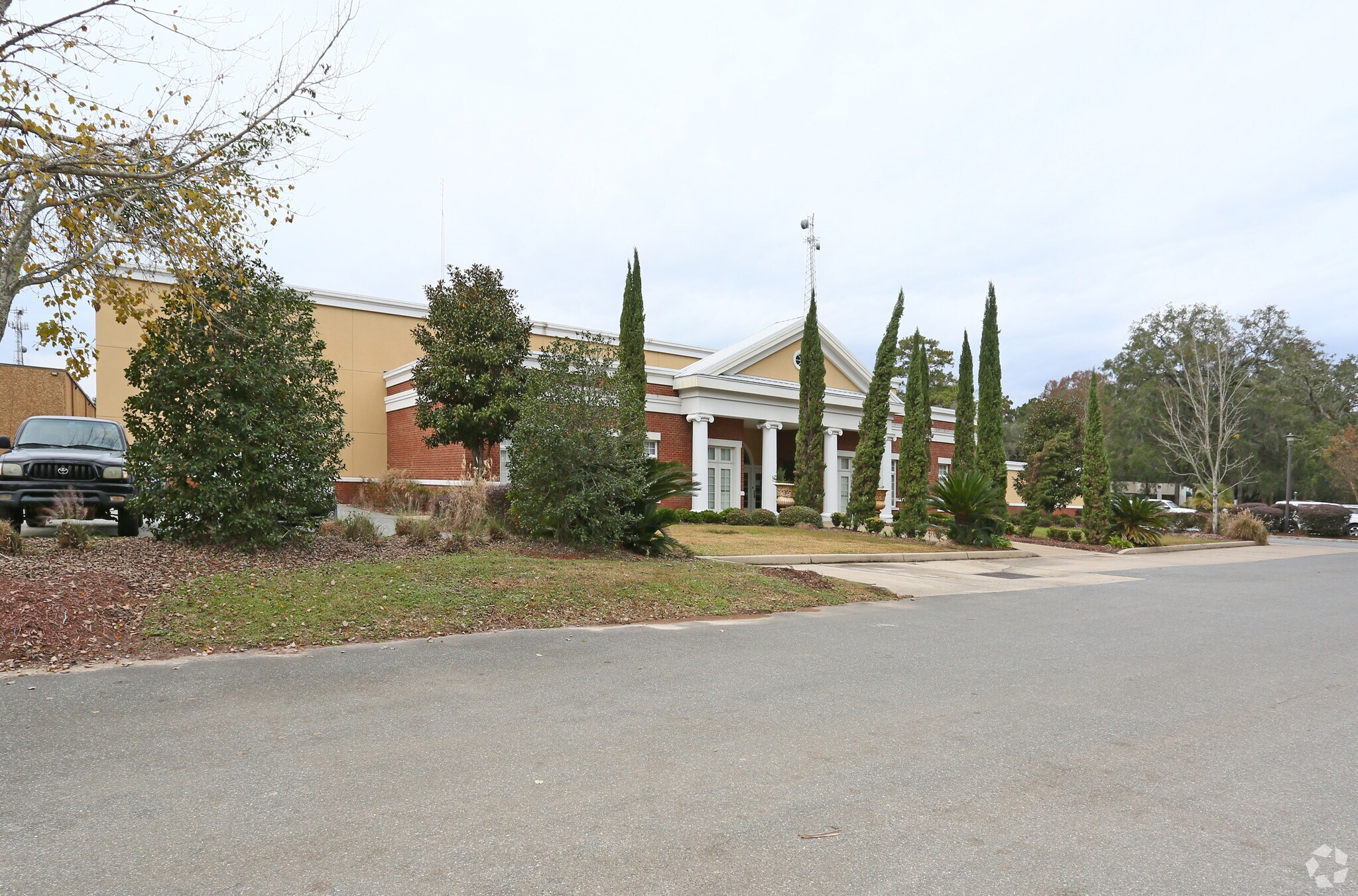4708 NW Capital Cir NW, Tallahassee, FL for Sale