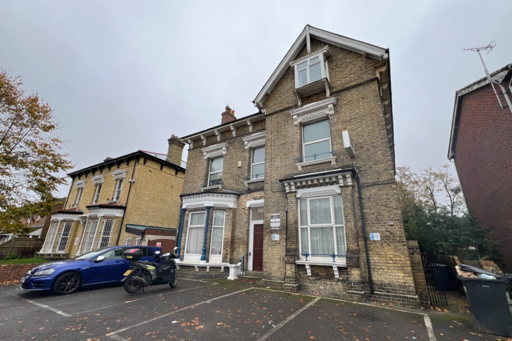 161 Brigstock Rd, Thornton Heath, LND for Sale