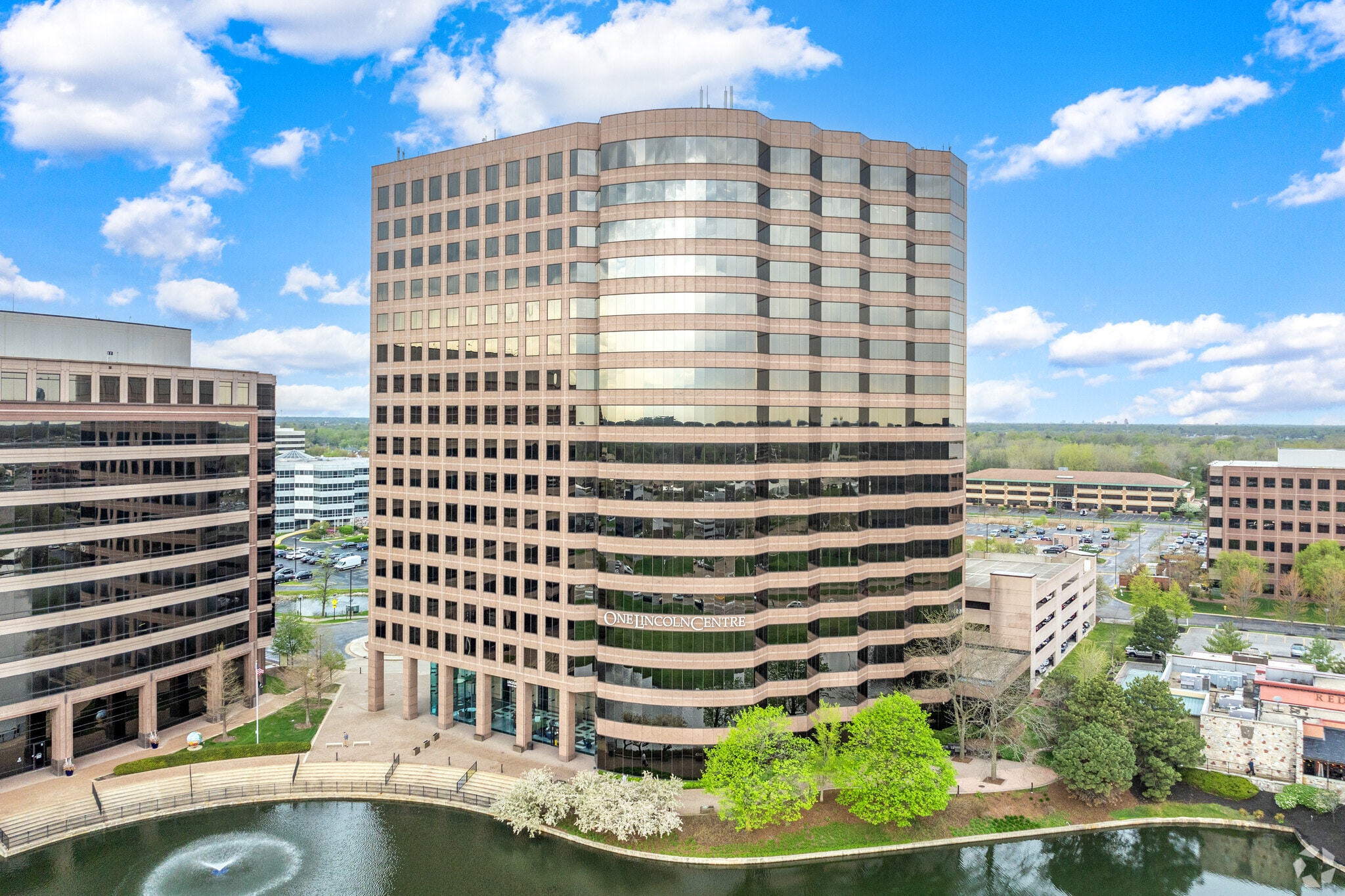18W140 Butterfield Rd, Oakbrook Terrace, IL for Rent