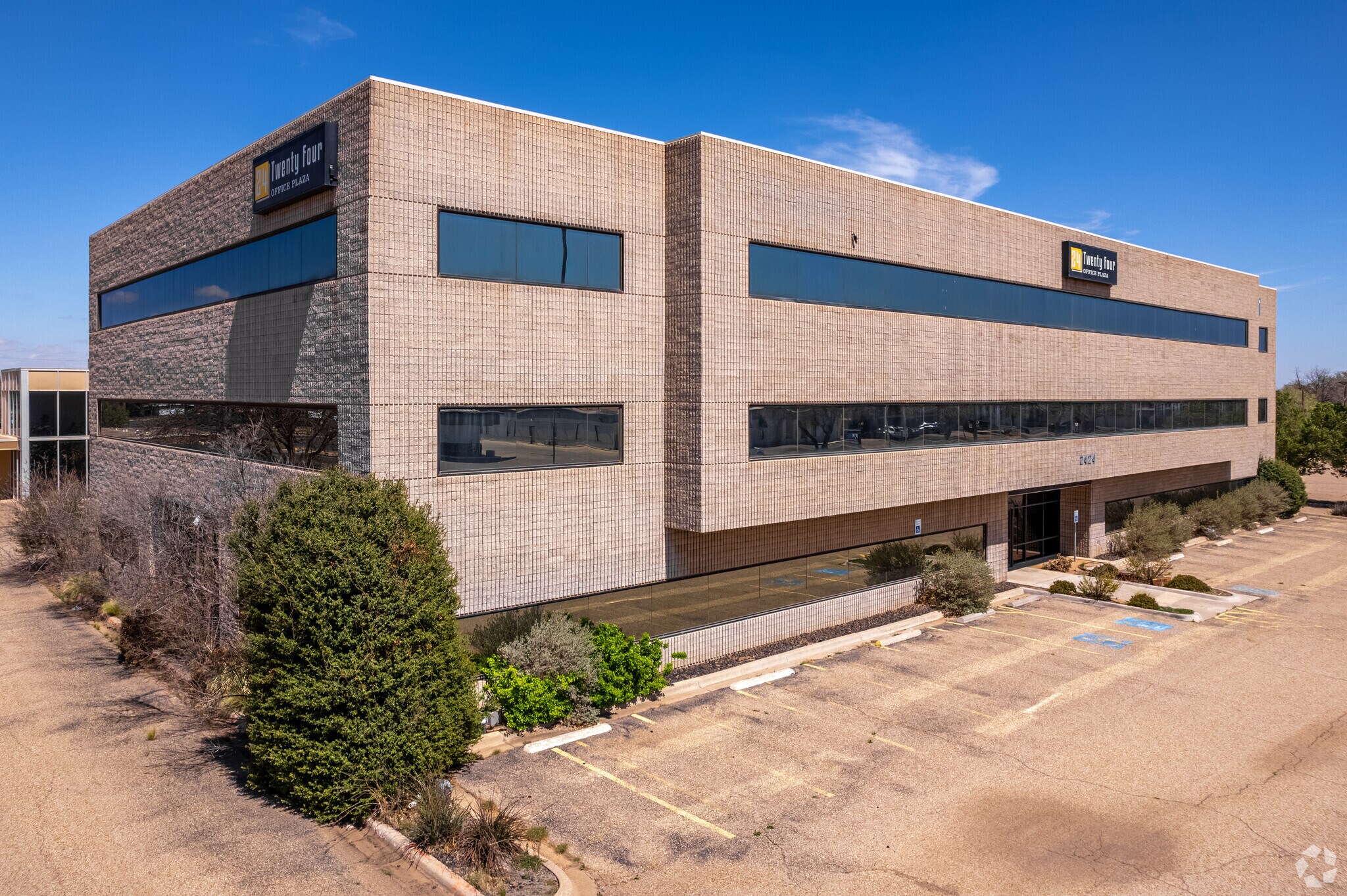 2412 50th St, Lubbock, TX for Sale