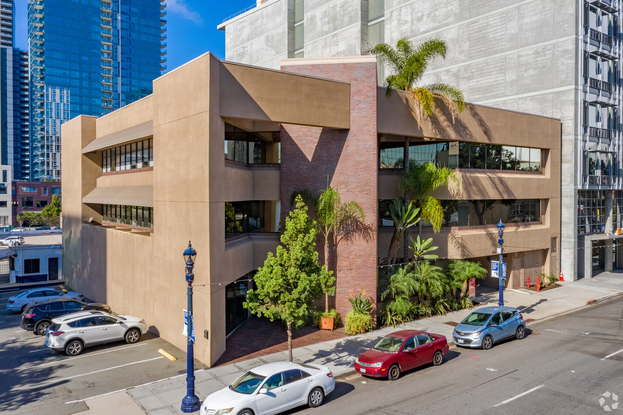 1320 Columbia St, San Diego, CA for Rent