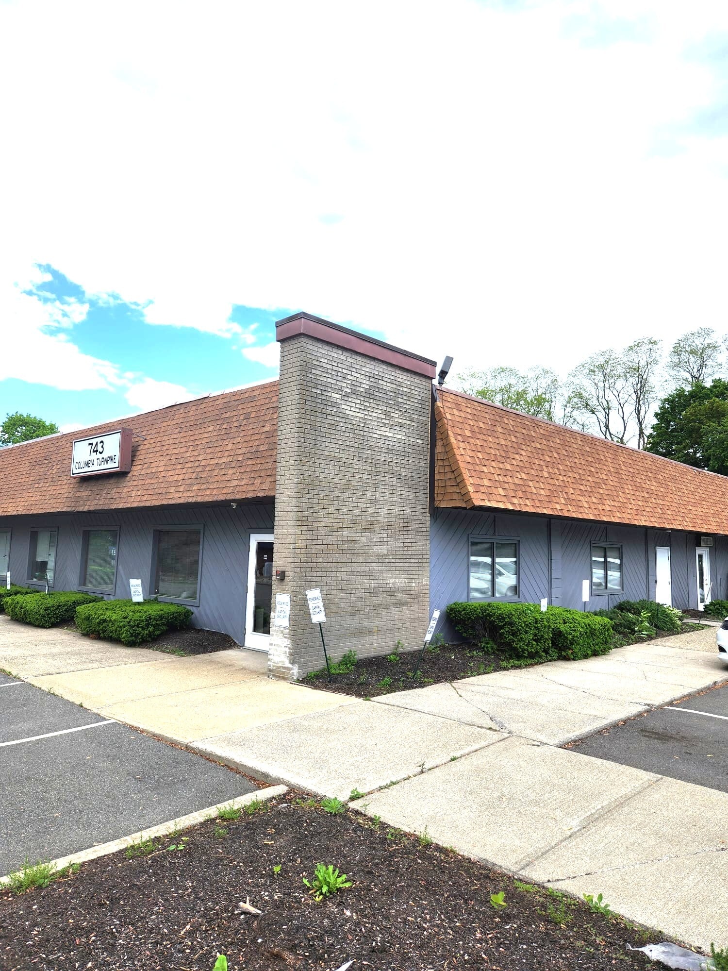 743 Columbia Tpke, East Greenbush, NY for Rent