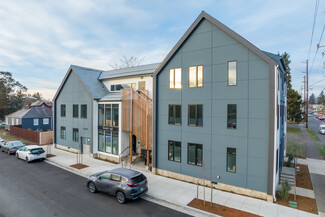 Portland, OR Apartments - 1435 NE 62nd Ave