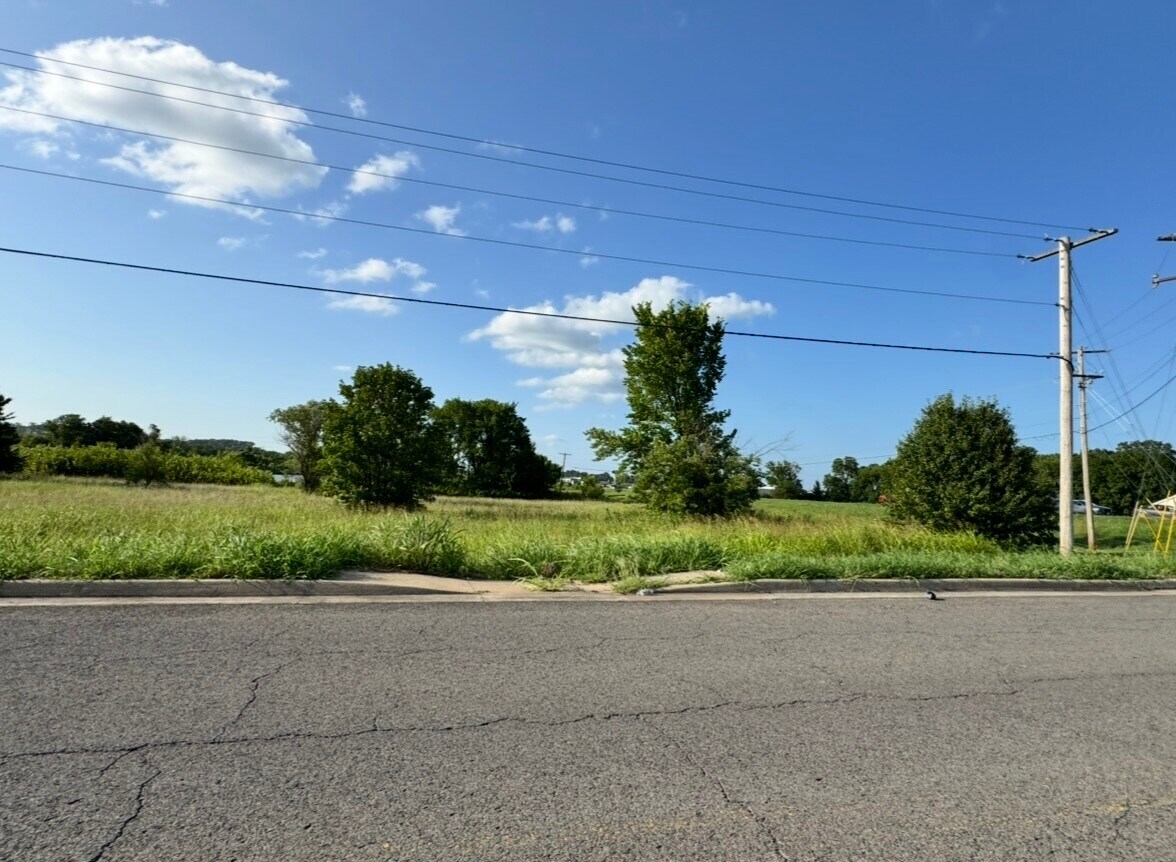 Hwy 62 Willis Rd, Tahlequah, OK for Rent