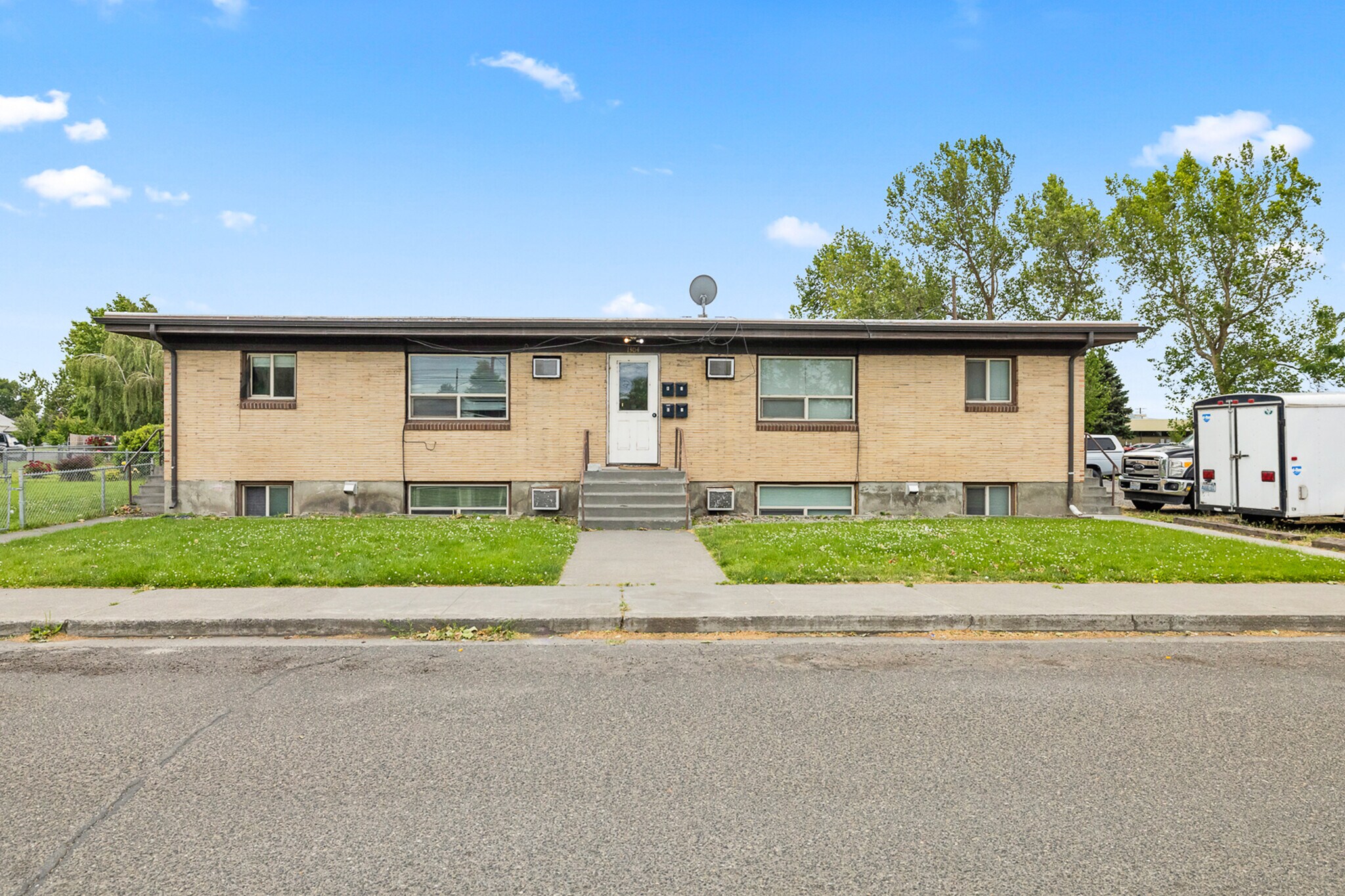 1304 W Hopkins St, Pasco, WA for Sale