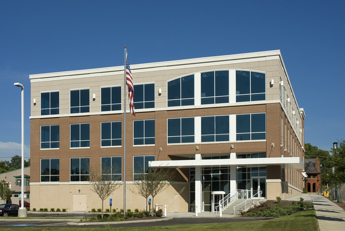 3505 Columbia Pkwy, Cincinnati, OH for Rent