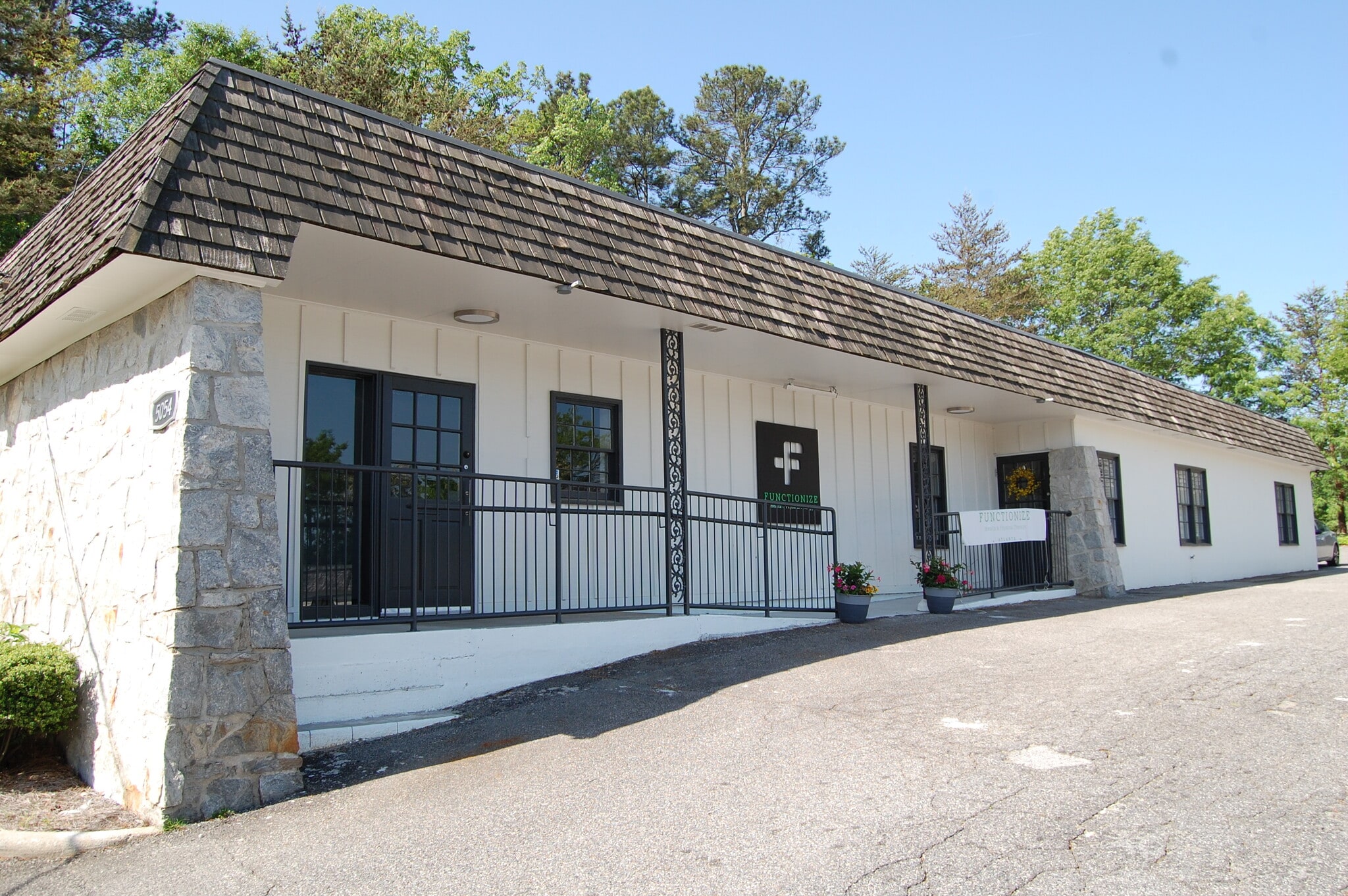 5054 Nandina Ln, Dunwoody, GA for Rent