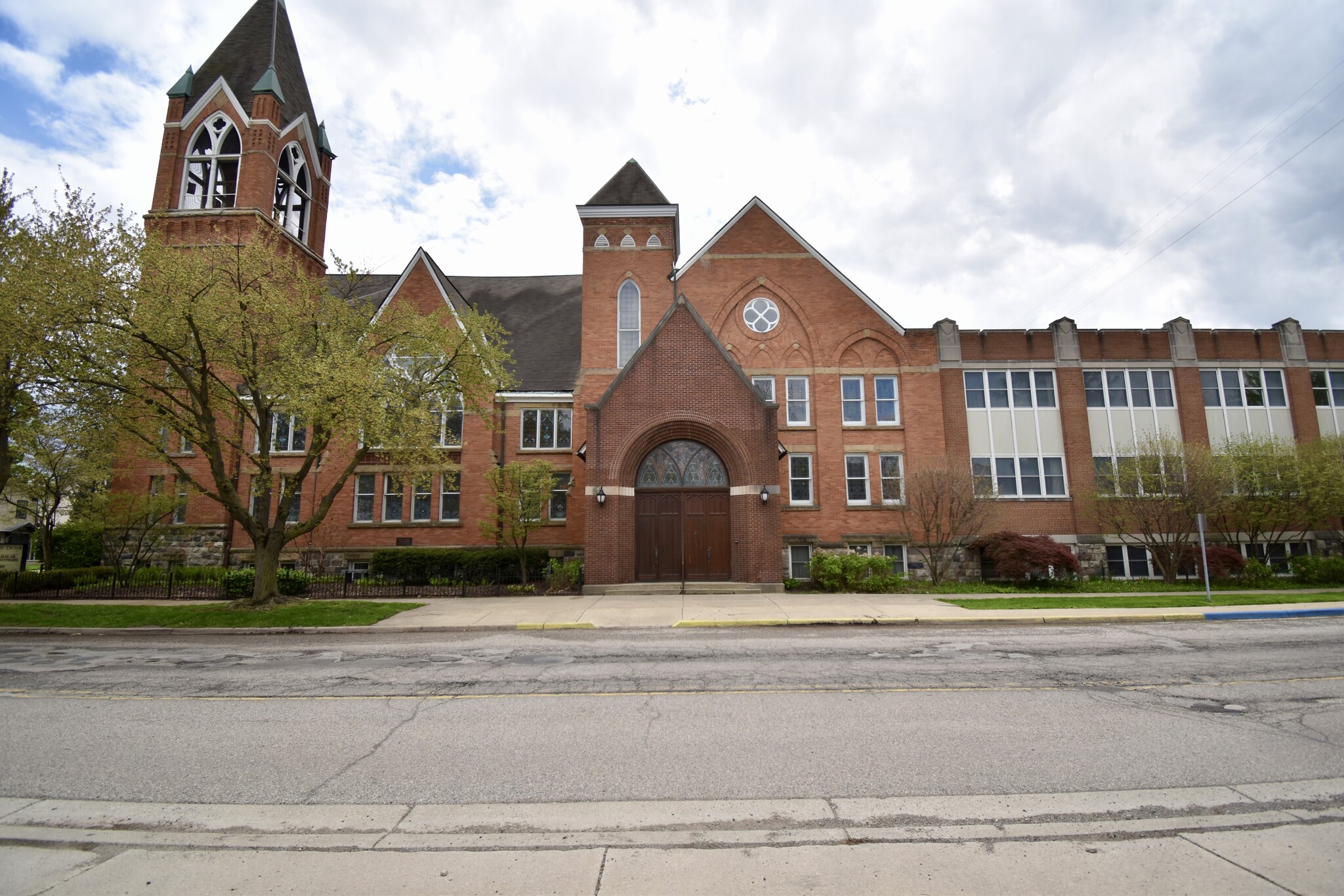 209 Washtenaw Rd, Ypsilanti, MI for Rent