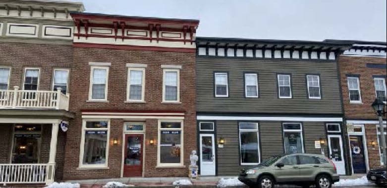 521-527 Milwaukee St, Delafield, WI for Rent
