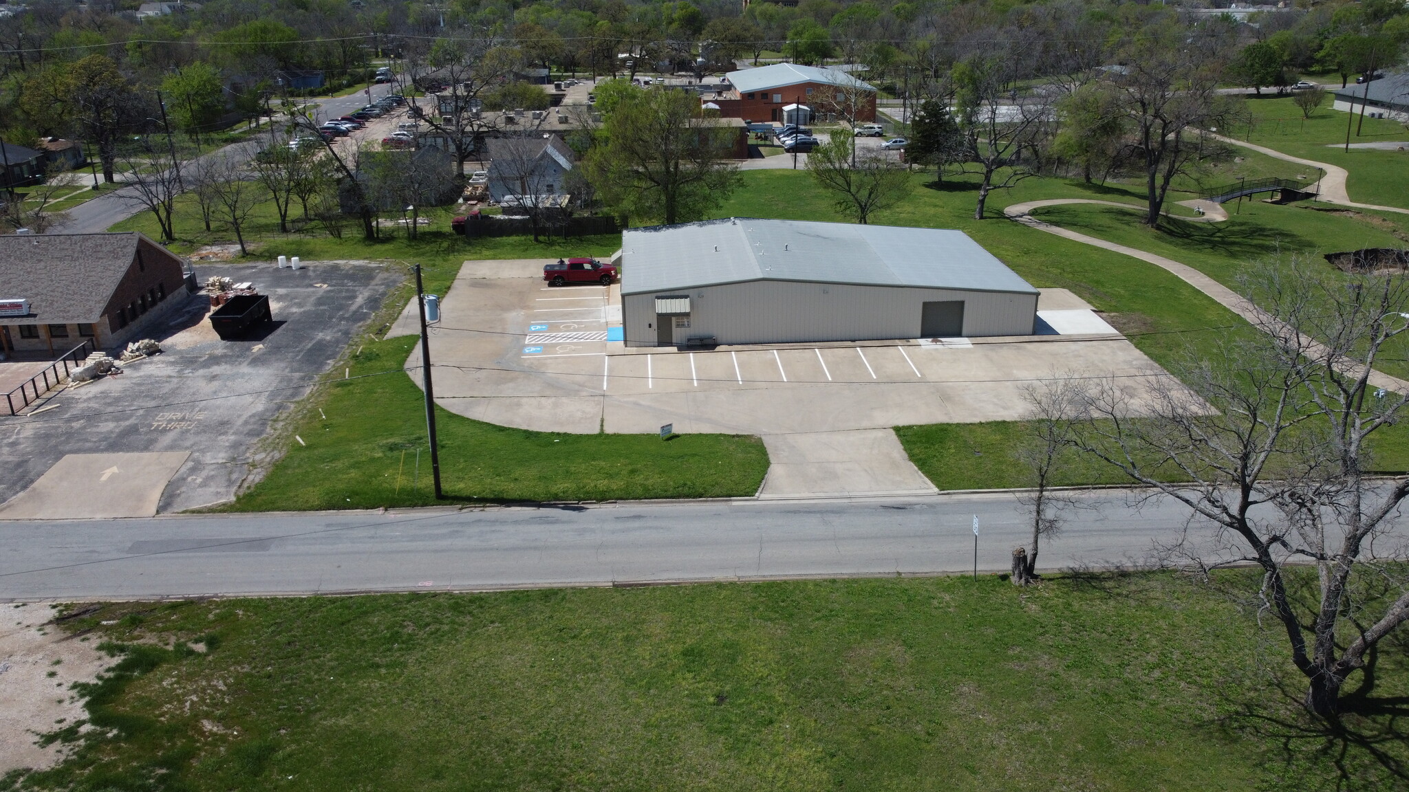 908 N Broughton St, Sherman, TX for Rent