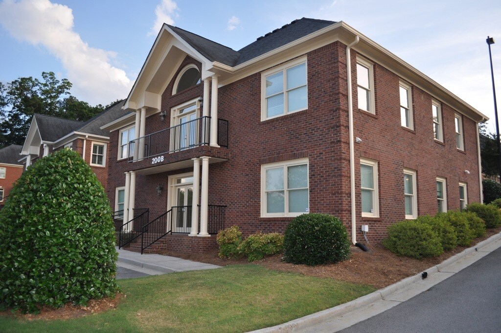 4330 S Lee St, Buford, GA for Rent