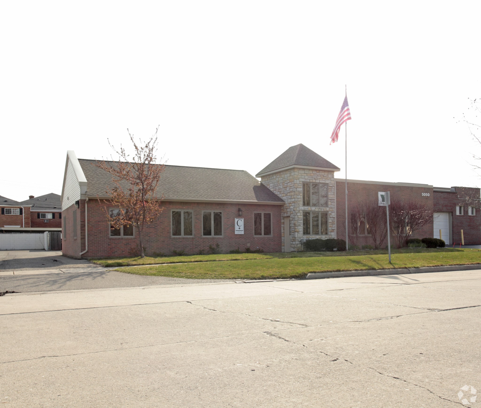 5050 Leafdale Blvd, Royal Oak, MI for Rent