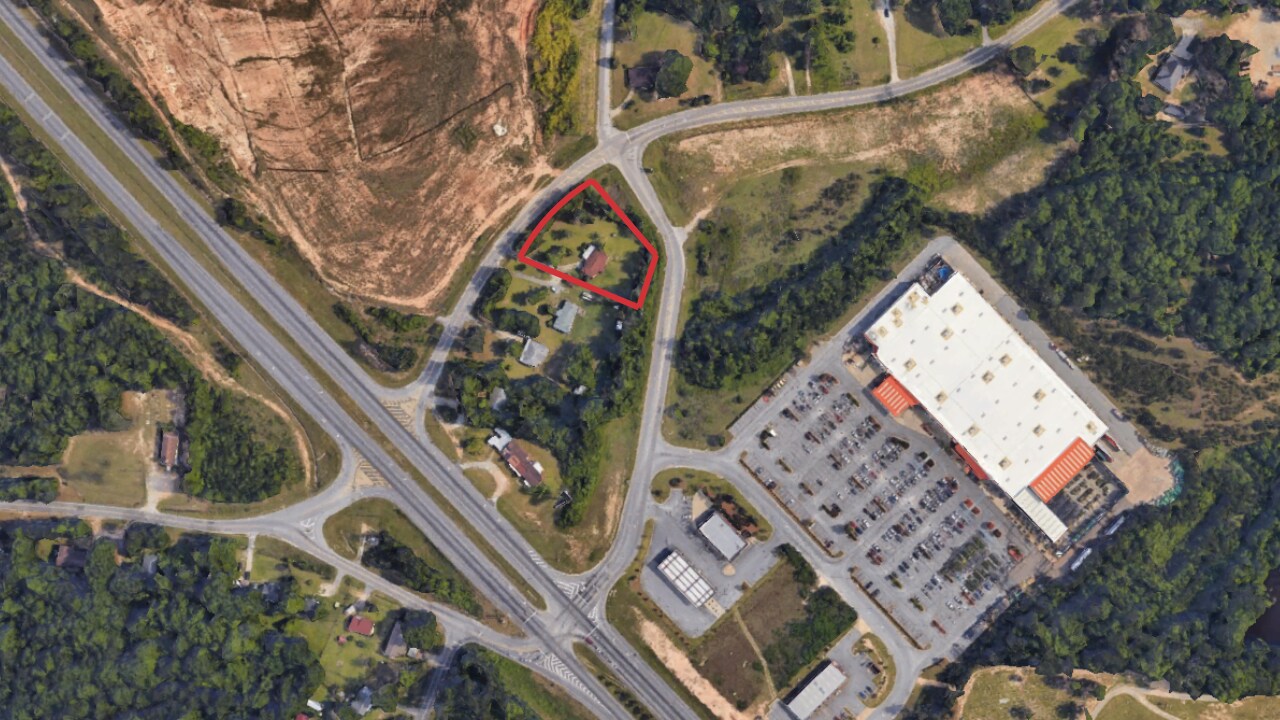 8 Pierce Rd, Phenix City, AL for Sale