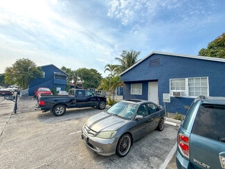 West Palm Beach, FL Apartments - 1000 W Lakewood Rd