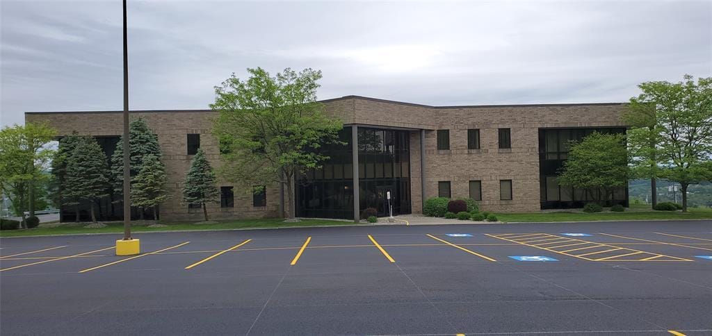 520 Columbia Dr, Johnson City, NY for Rent