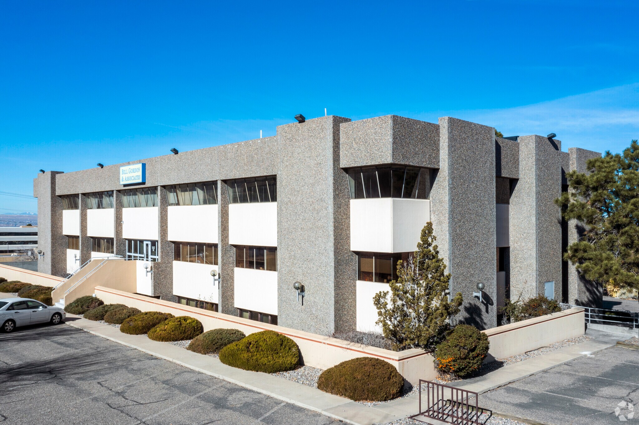 2501 Yale Blvd SE, Albuquerque, NM for Rent