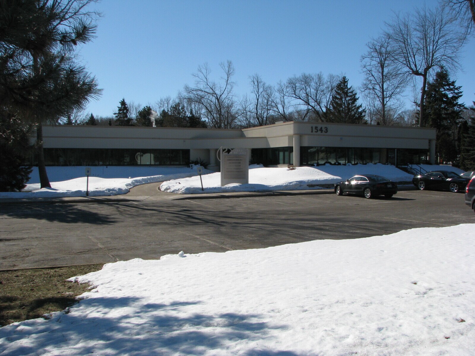 1525-1551 Park Pl, Ashwaubenon, WI for Rent