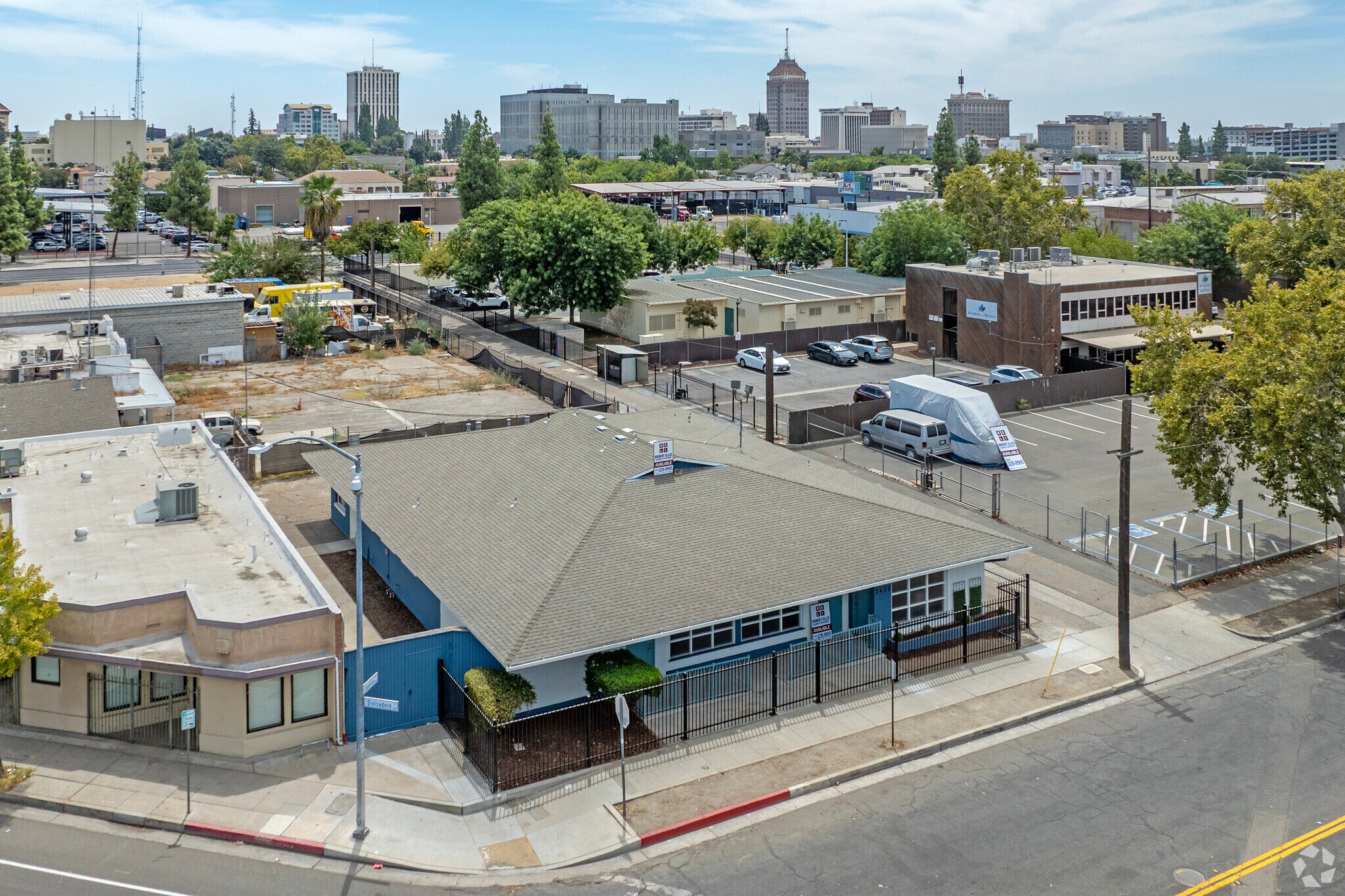 2430-2434 Calaveras St, Fresno, CA for Rent