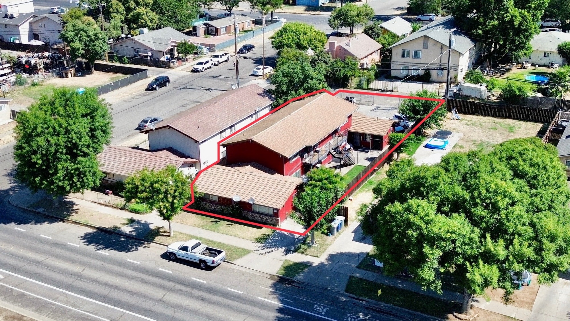 149-163 W 11th St, Merced, CA for Sale