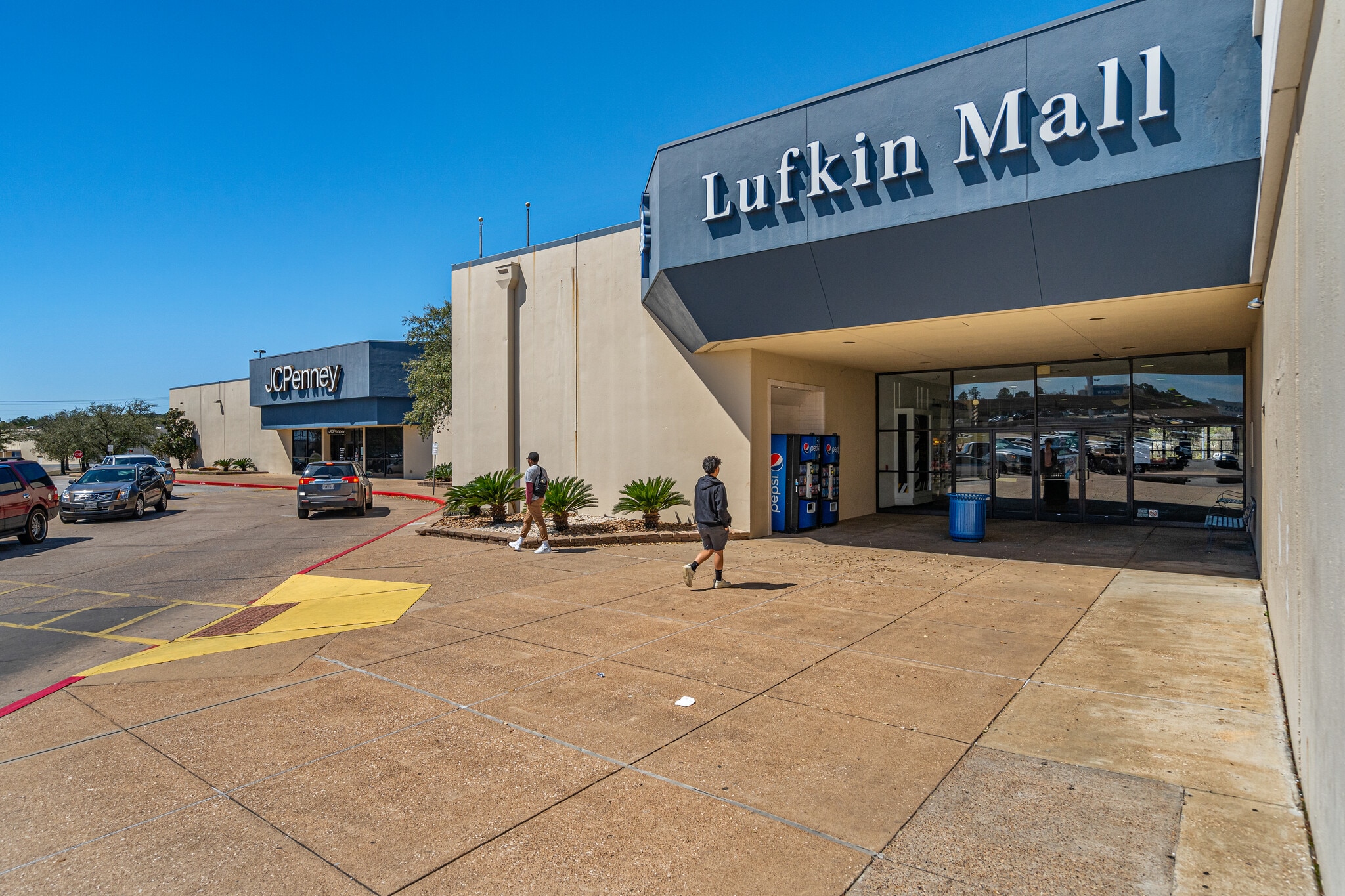 4600 S Medford Dr, Lufkin, TX for Sale