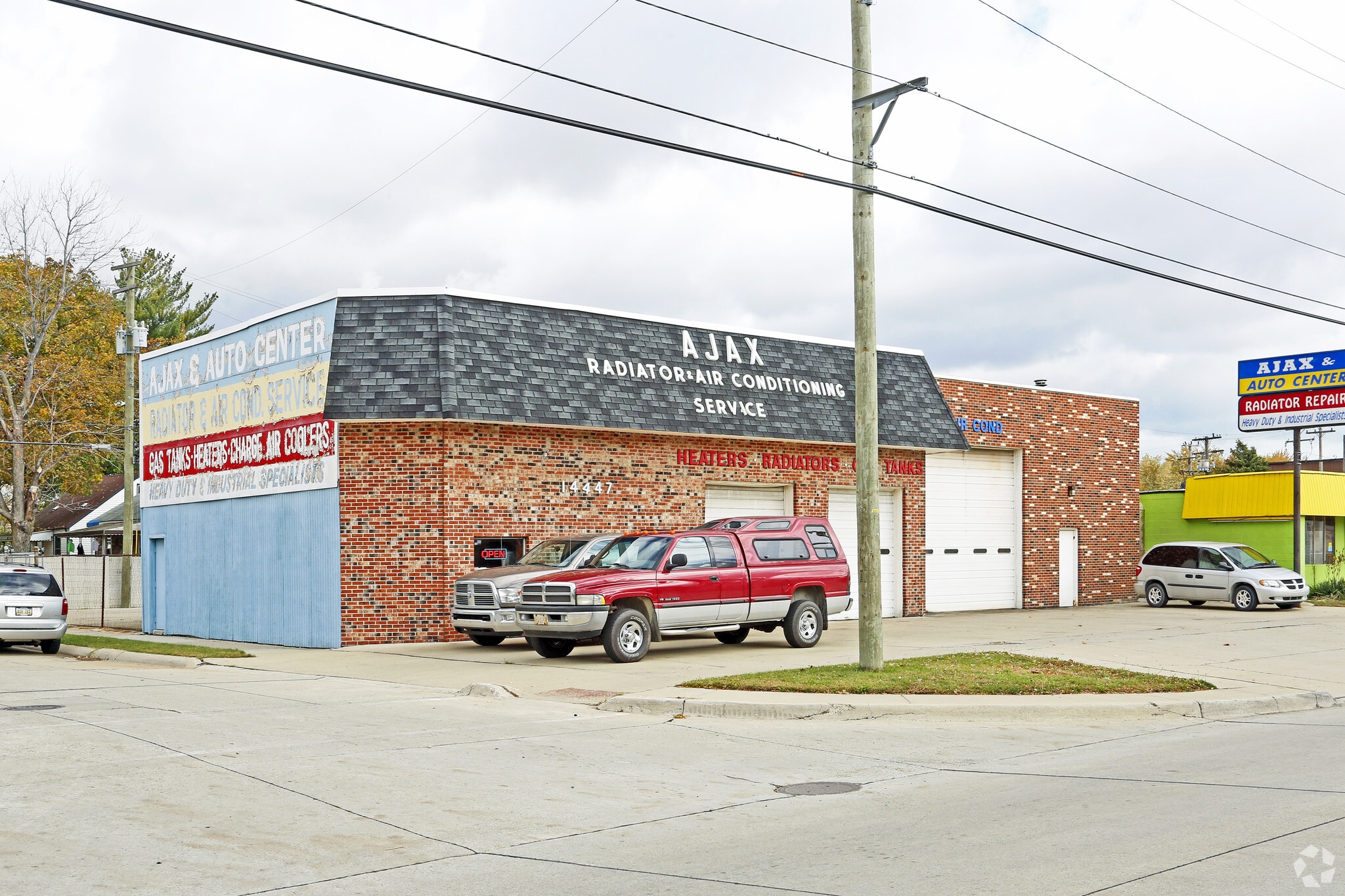 14447 E 9 Mile Rd, Warren, MI for Sale