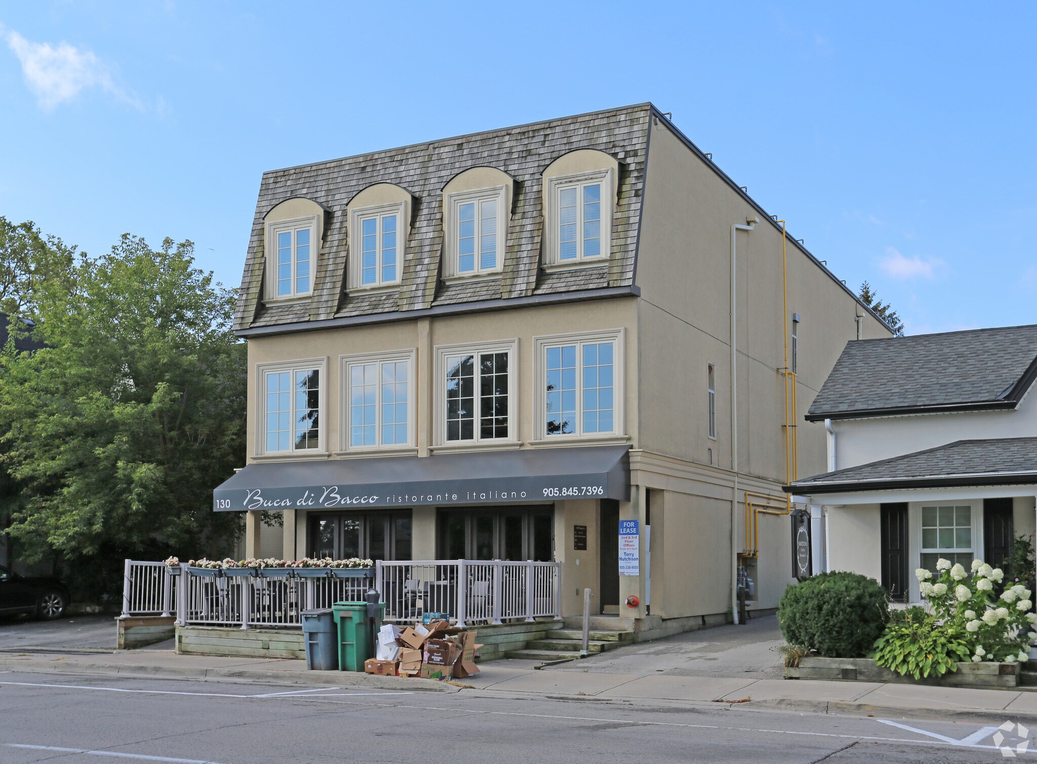 130 Thomas St, Oakville, ON for Rent