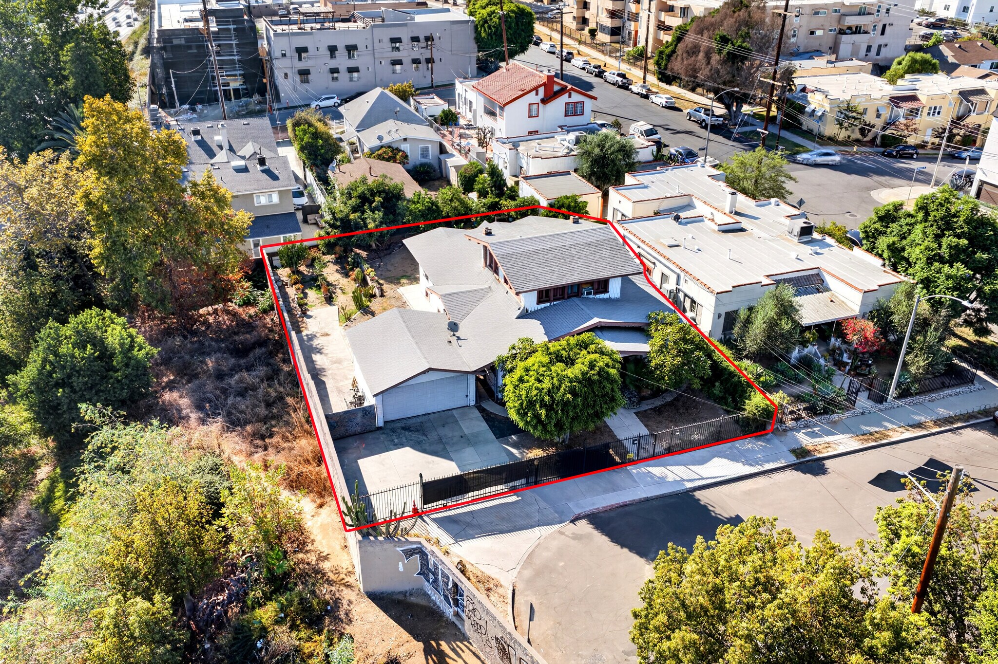 523 N Lake St, Los Angeles, CA for Sale