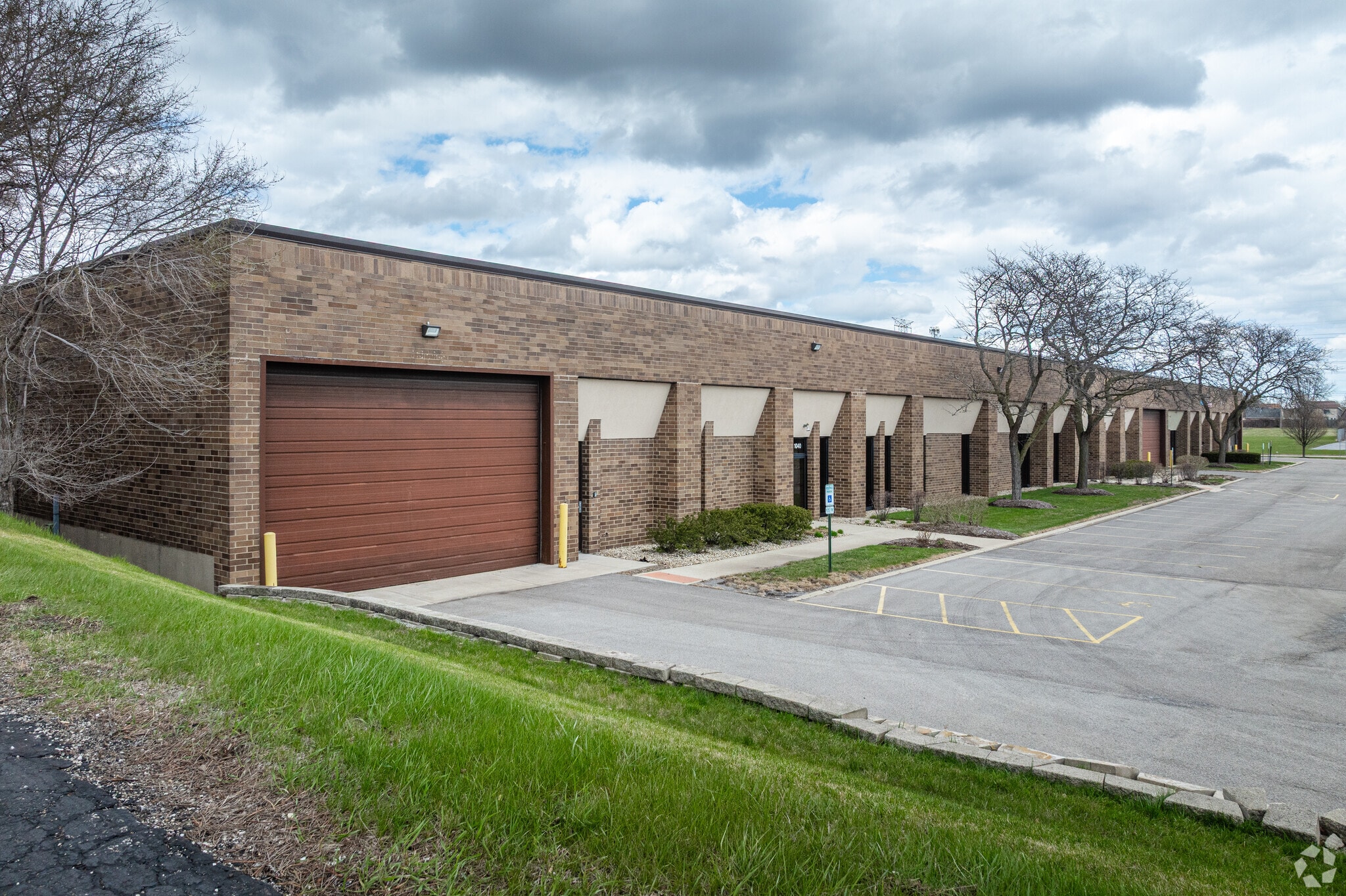 1040-1060 High St, Mundelein, IL for Sale