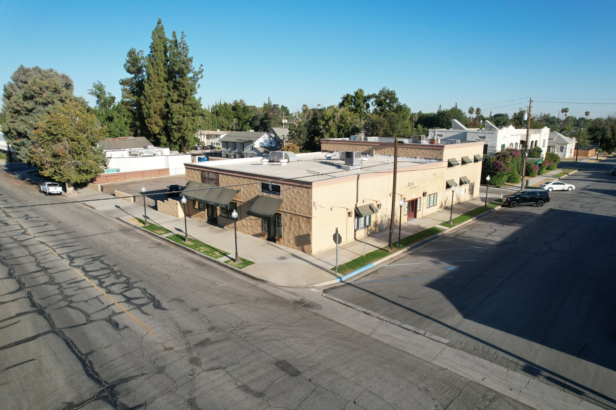 2100 19th St, Bakersfield, CA for Sale