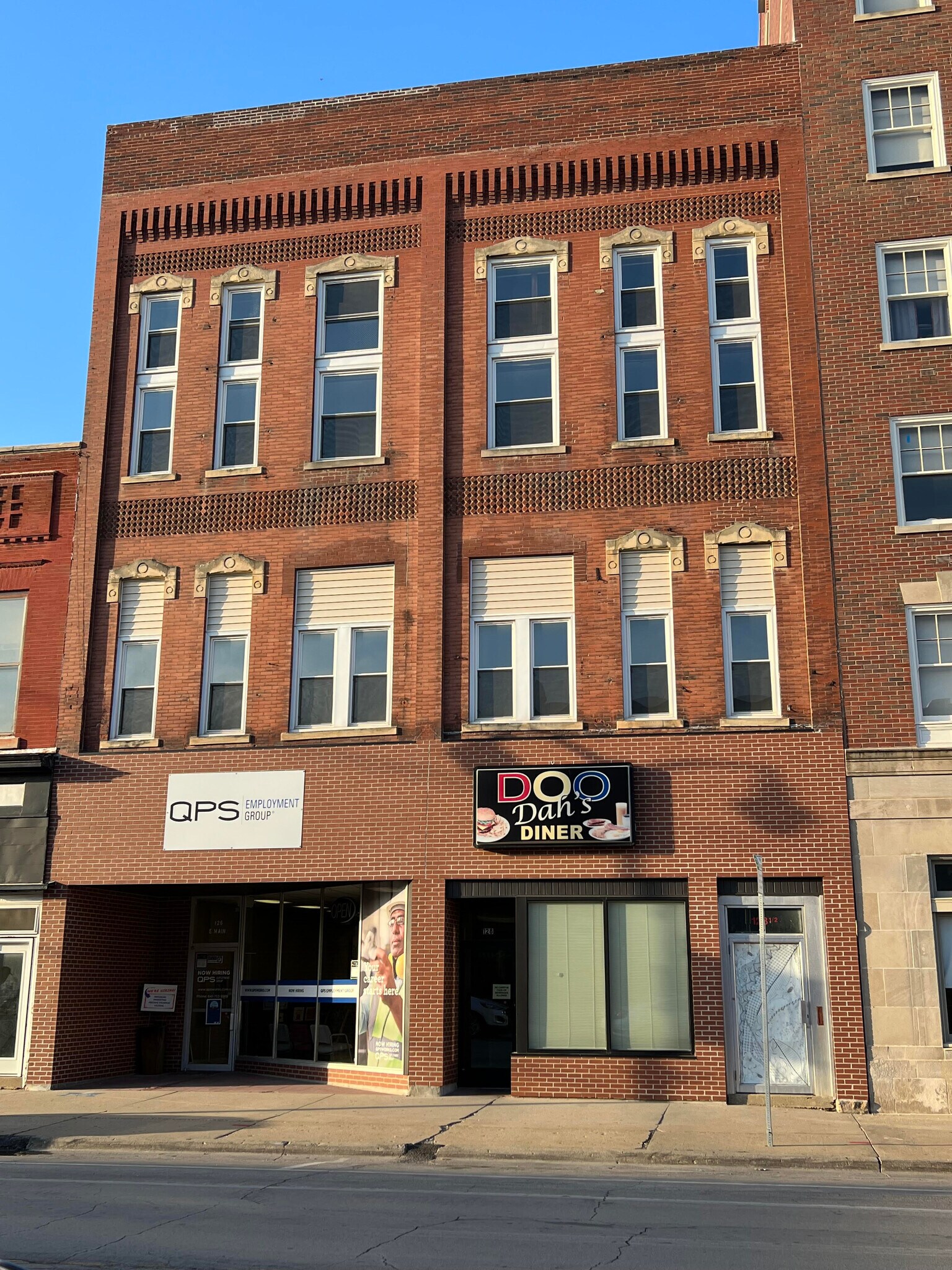 128.5 E Main St Marshalltown, IA 50158 Flex Property for Sale on