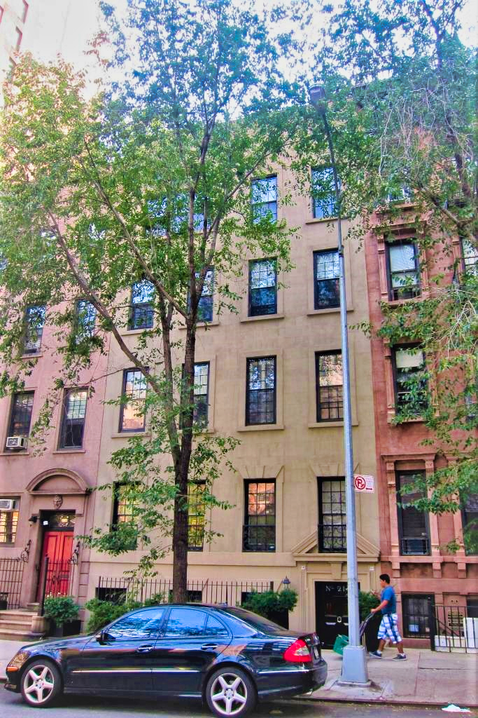 214 E 70th St, New York, NY for Rent