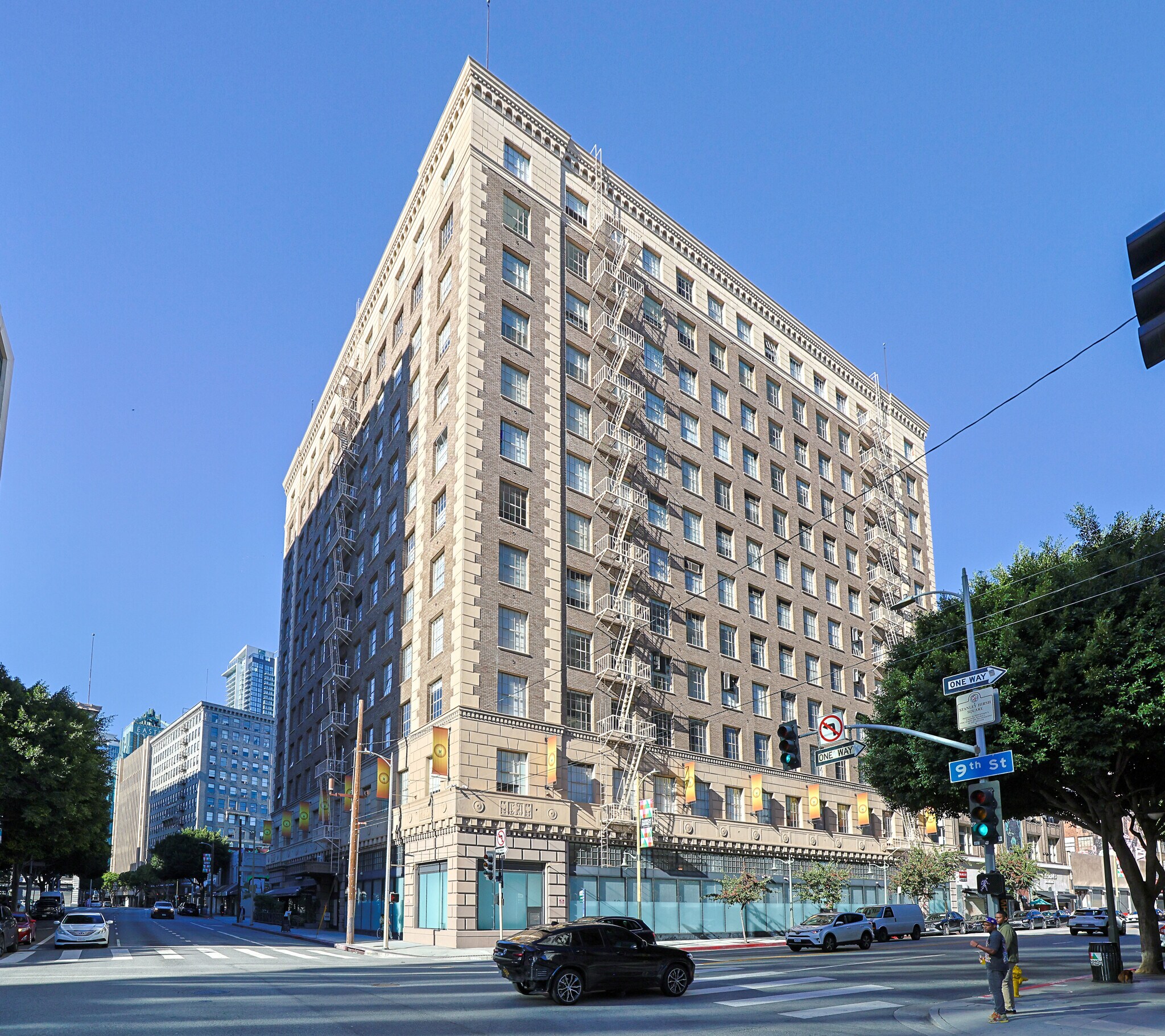 127 E 9th St, Los Angeles, CA for Rent