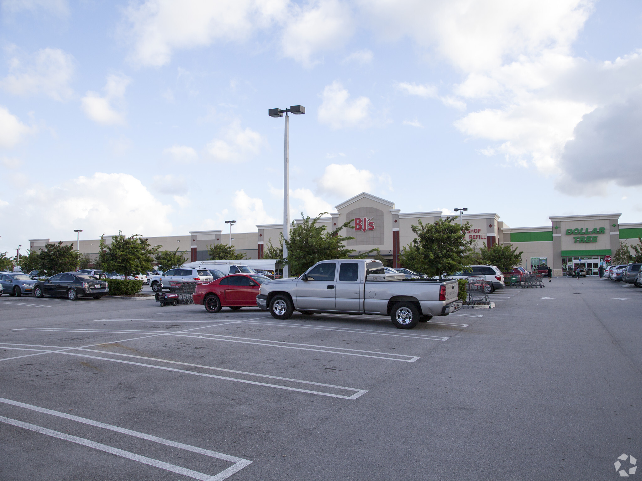 7090-7010 SW 24th St, Miami, FL for Rent