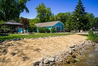 Spring Grove, IL Apartments - 27717 W Grass Lake Dr