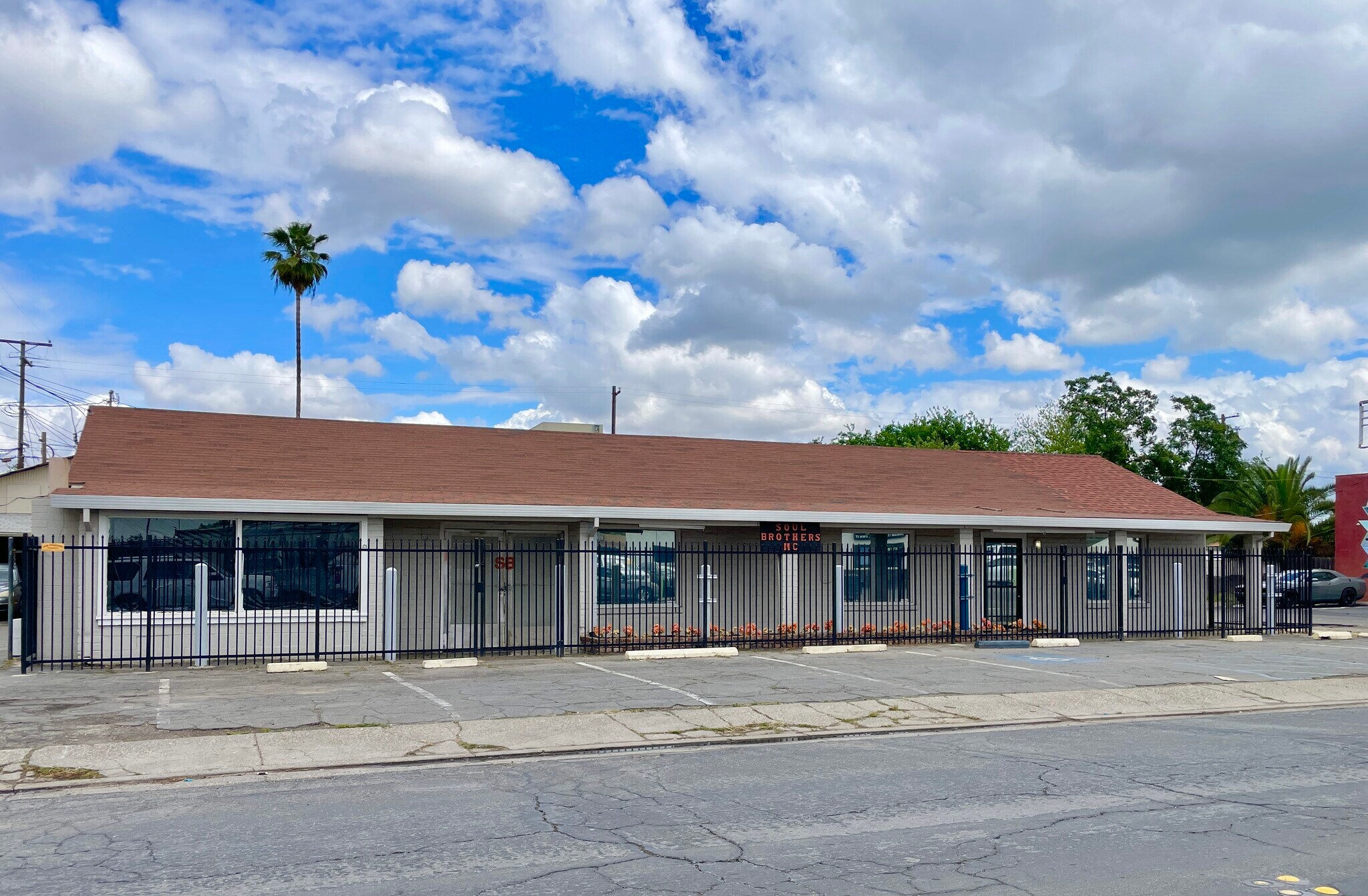 1799 E 21st St, Merced, CA for Sale