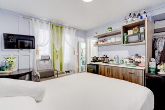 Miami Beach, FL undefined - 7451 Harding Ave