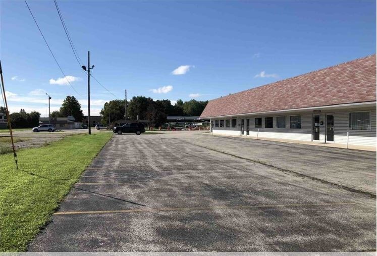 737-787 E Main St, Gas City, IN for Rent