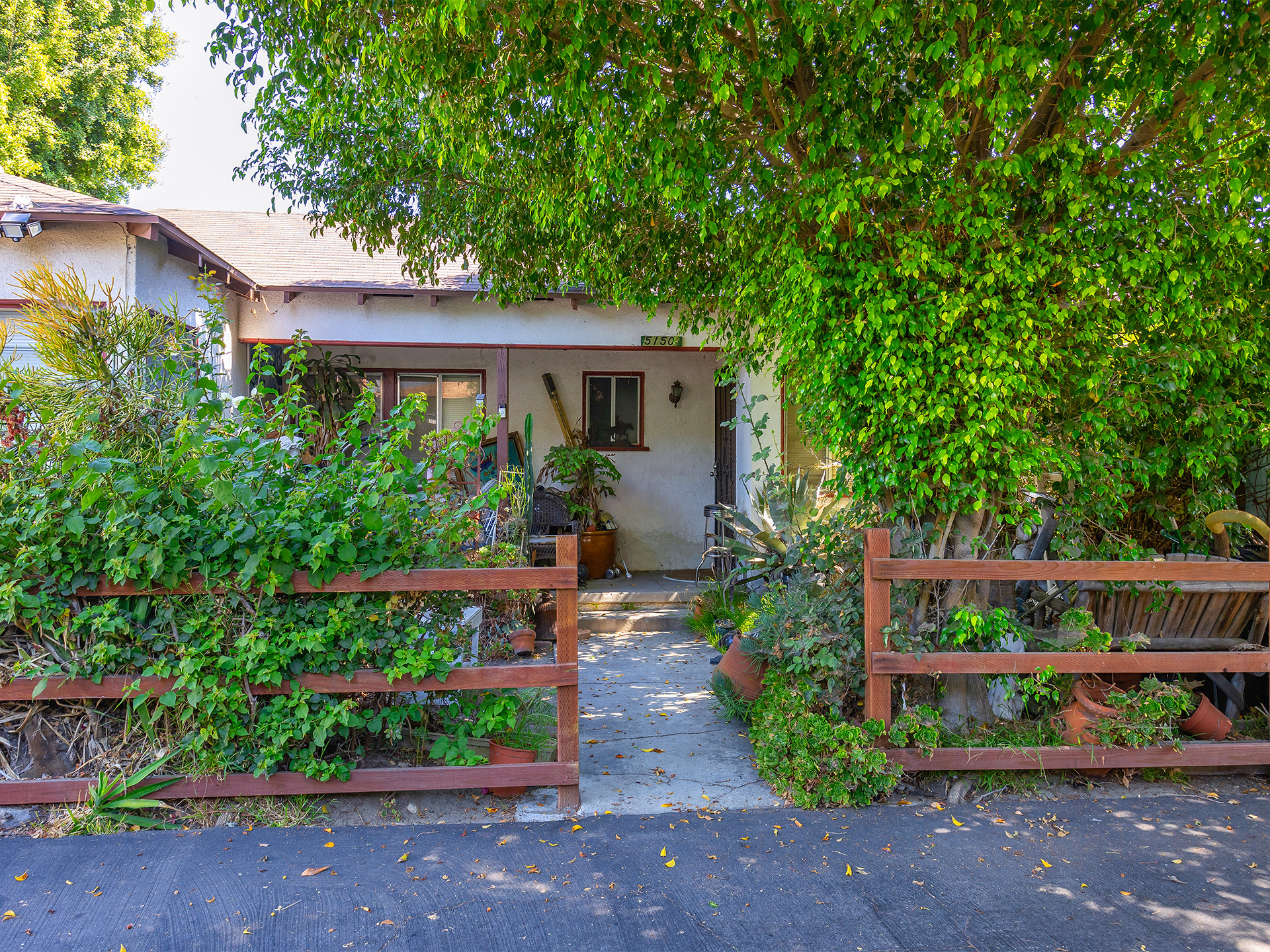 5151 Denny Ave, North Hollywood, CA for Sale