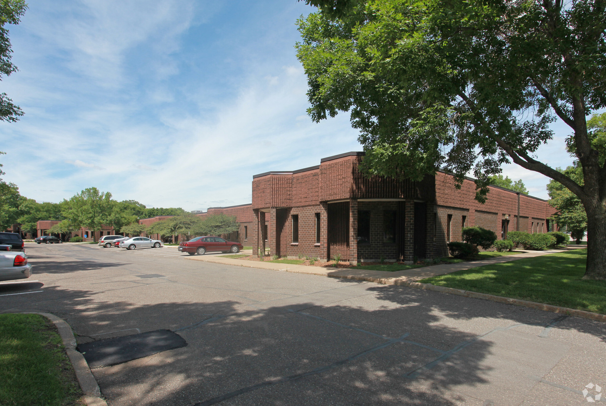 701 N Decatur Ave, Golden Valley, MN for Rent