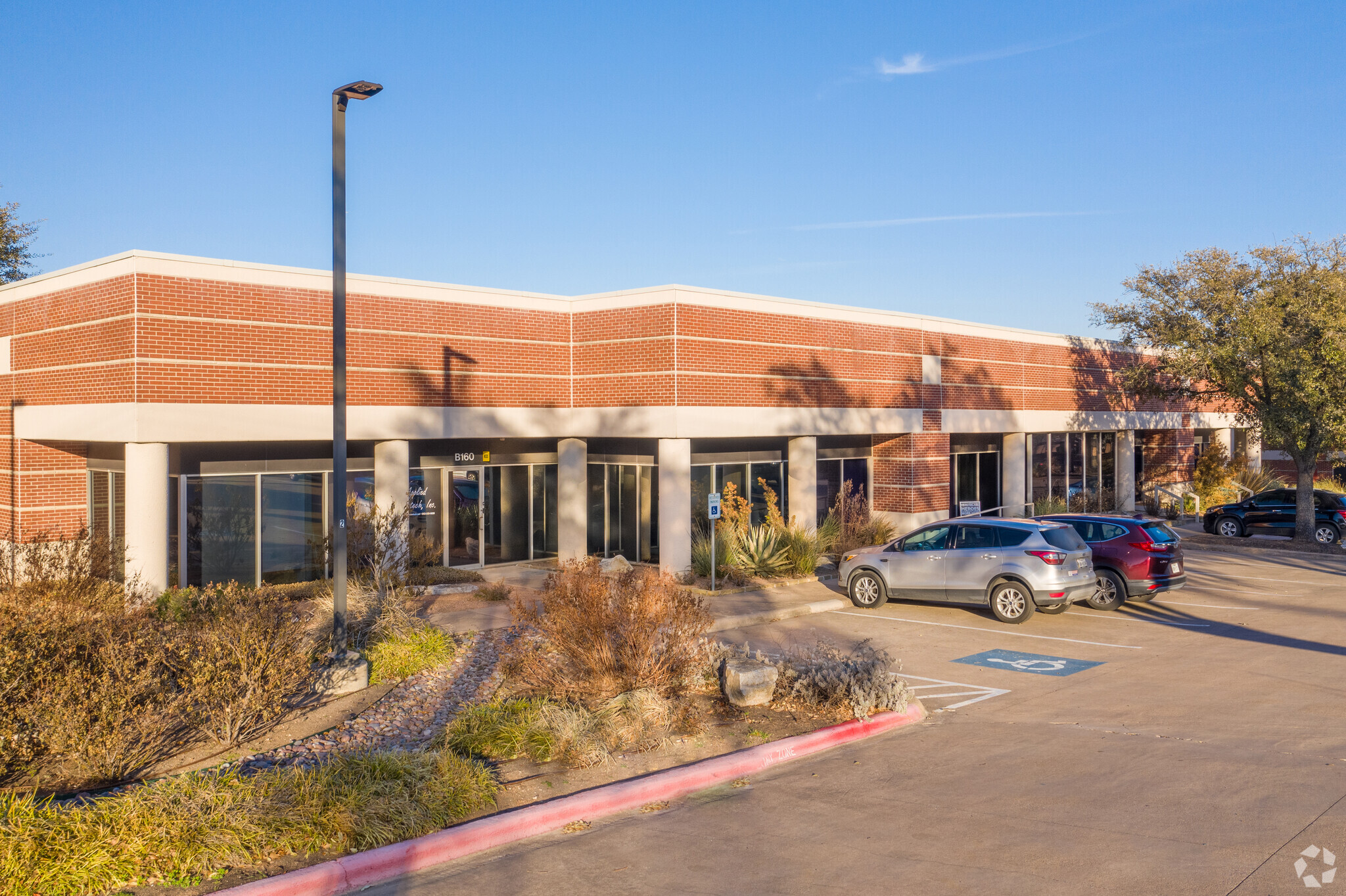 8200 Cameron Rd, Austin, TX for Rent