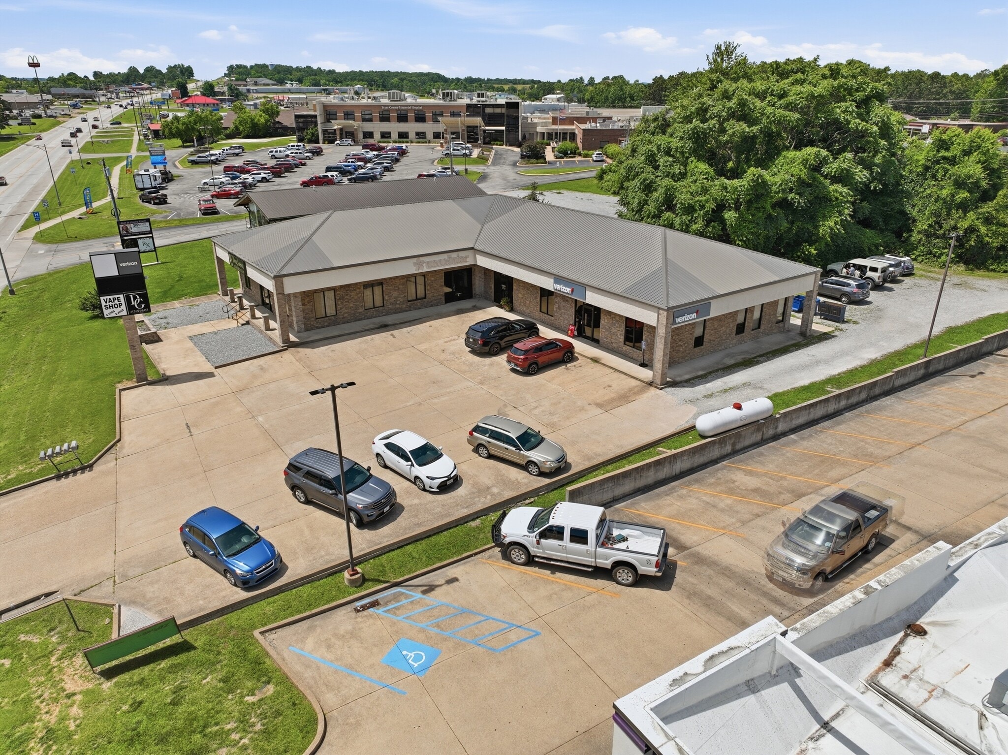 1213 Highway 63, Houston, MO for Sale