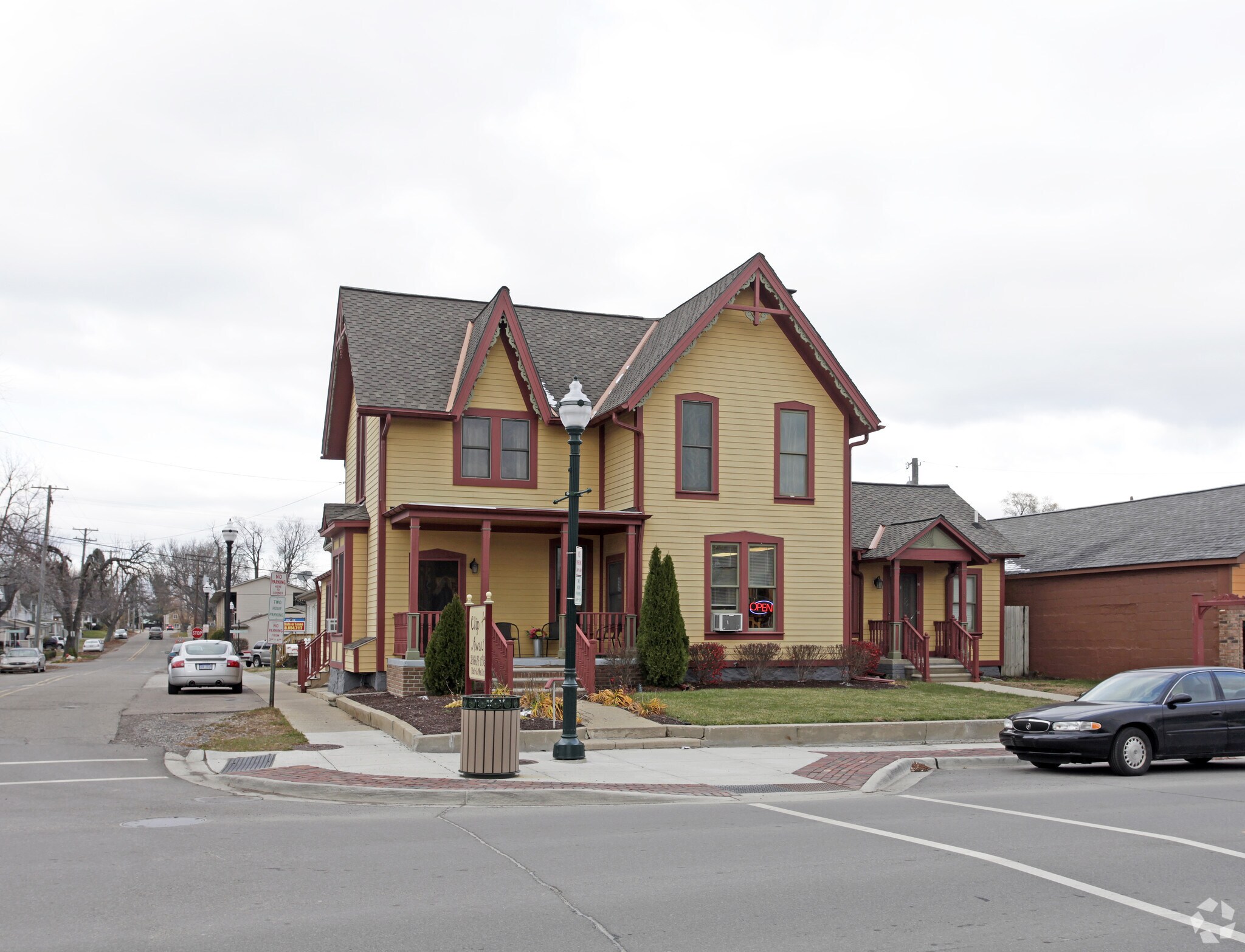 46 W Flint St Lake Orion, MI 48362 Retail Property for Lease on