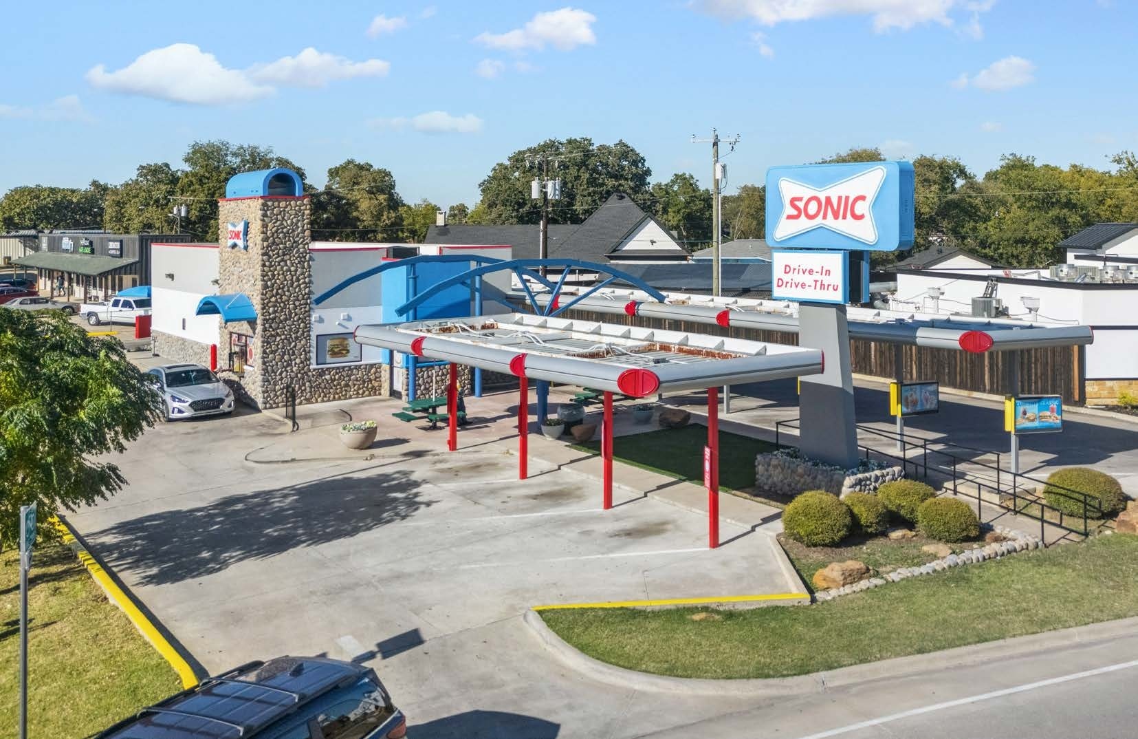 101 Main St, Lake Dallas, TX for Sale