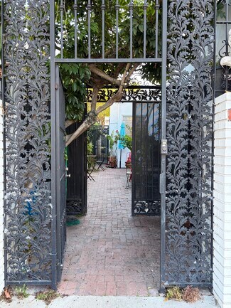 Studio City, CA Retail - 11128 Ventura Blvd