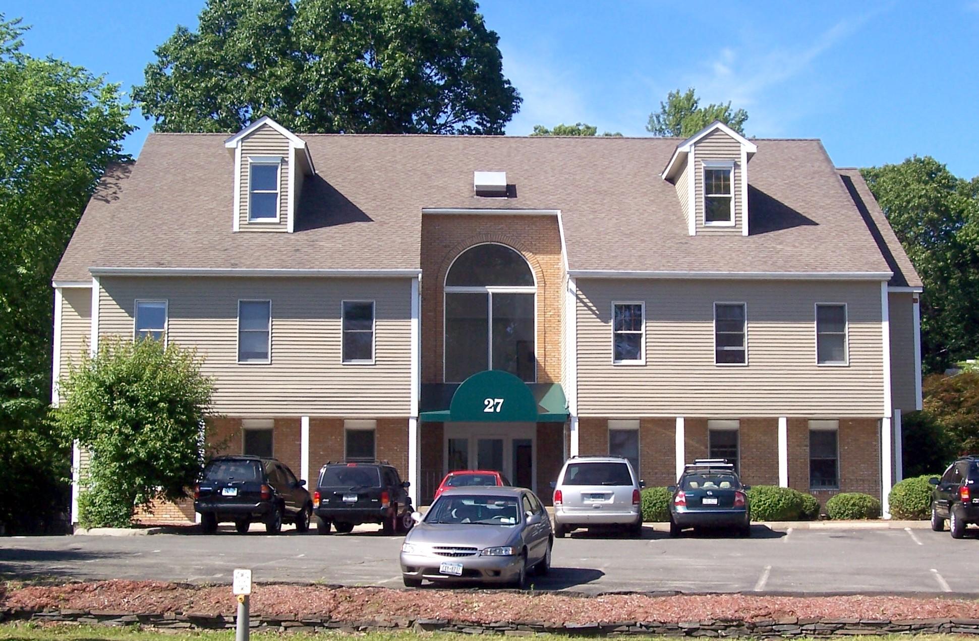 27 Mill Plain Rd, Danbury, CT for Sale