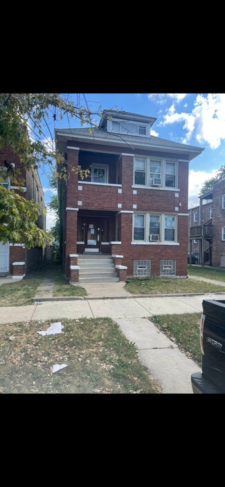 Chicago, IL Multi-Family - 6953 S Artesian Ave
