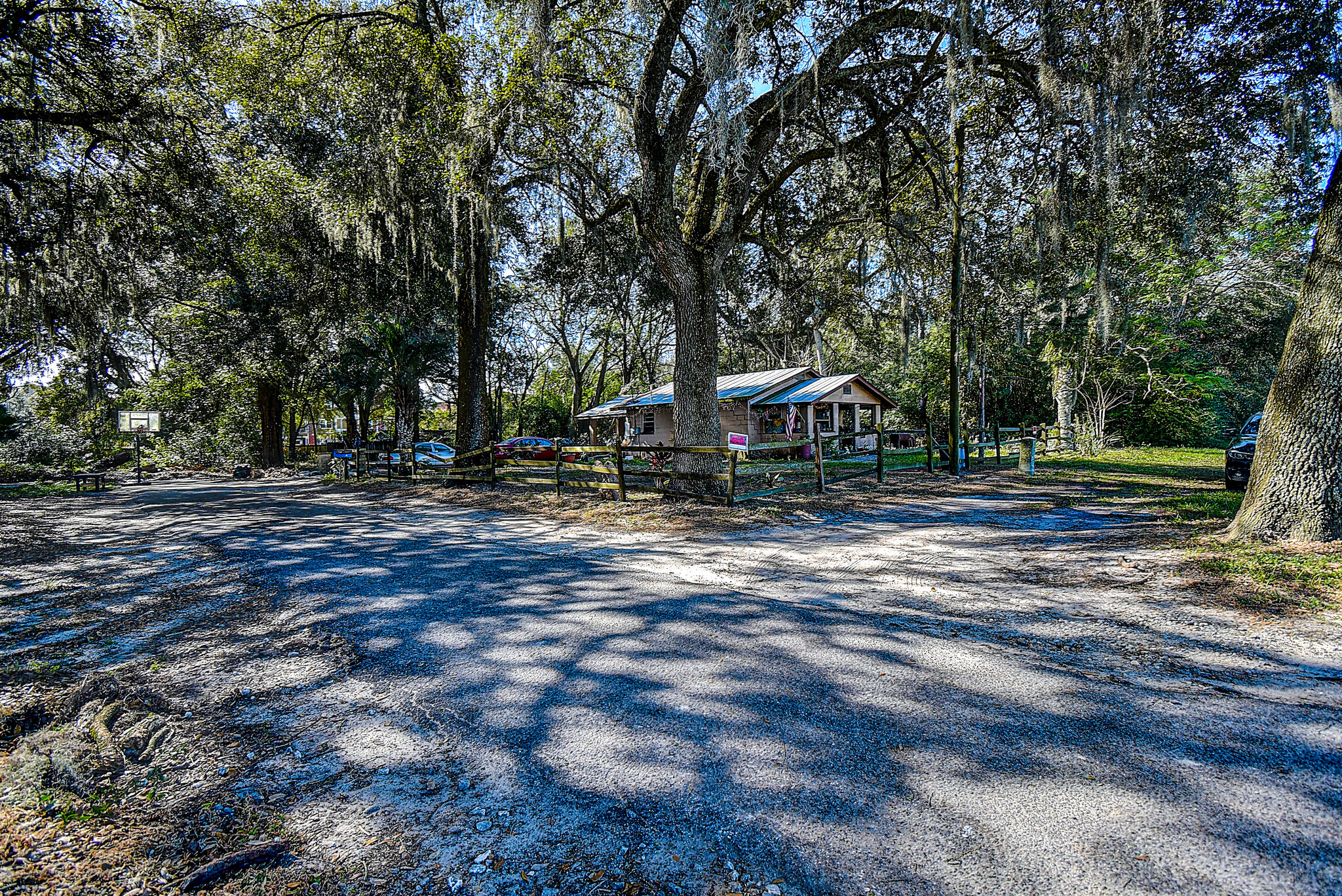 37644 Daughtery Rd, Zephyrhills, FL for Sale